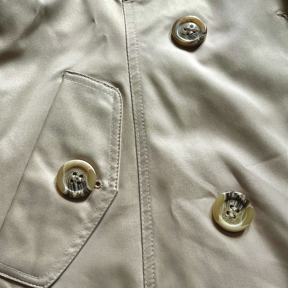 Women’s jacket - Picture 2 of 3